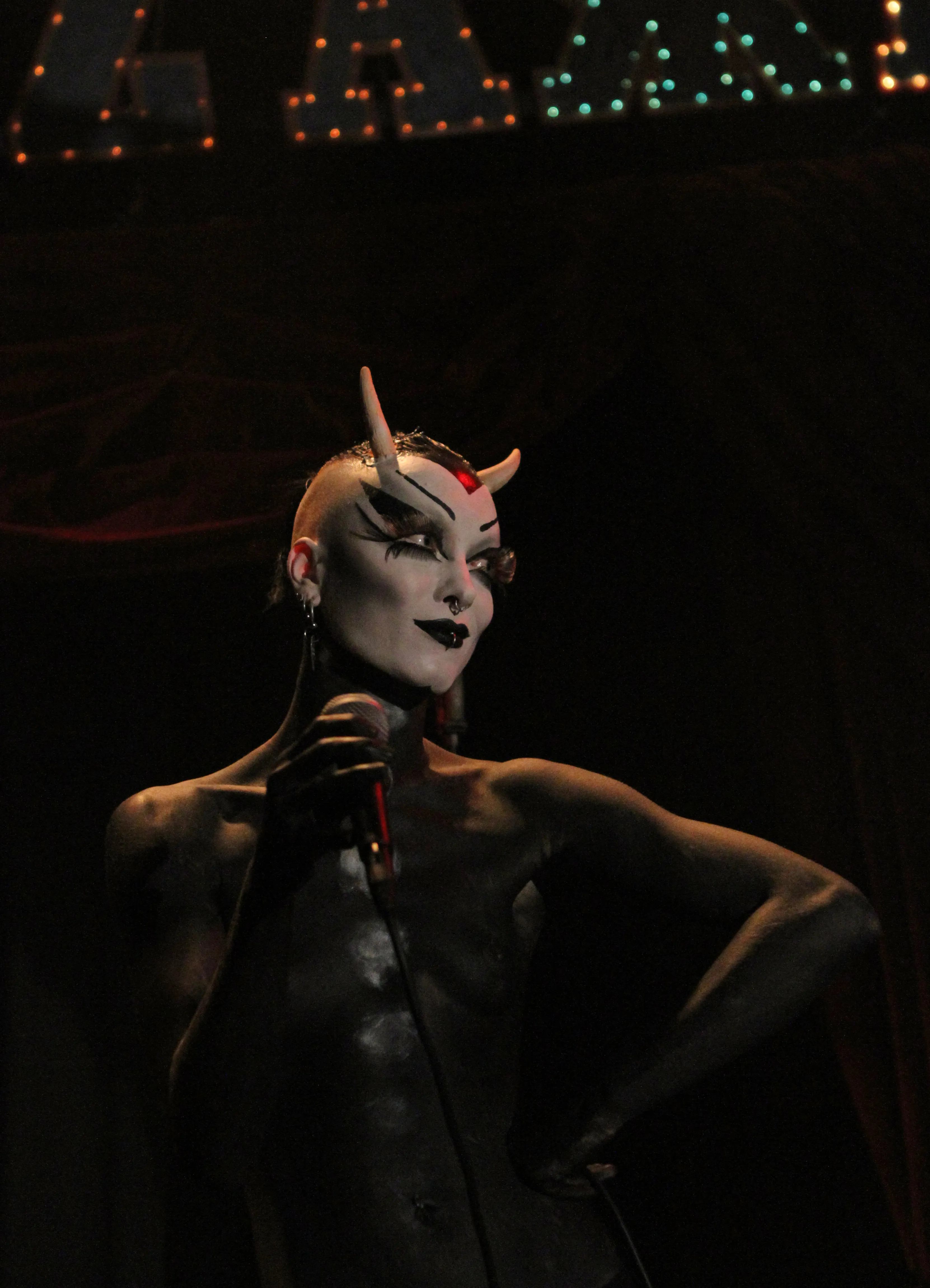 Aranea - Cabaret Bizarre
