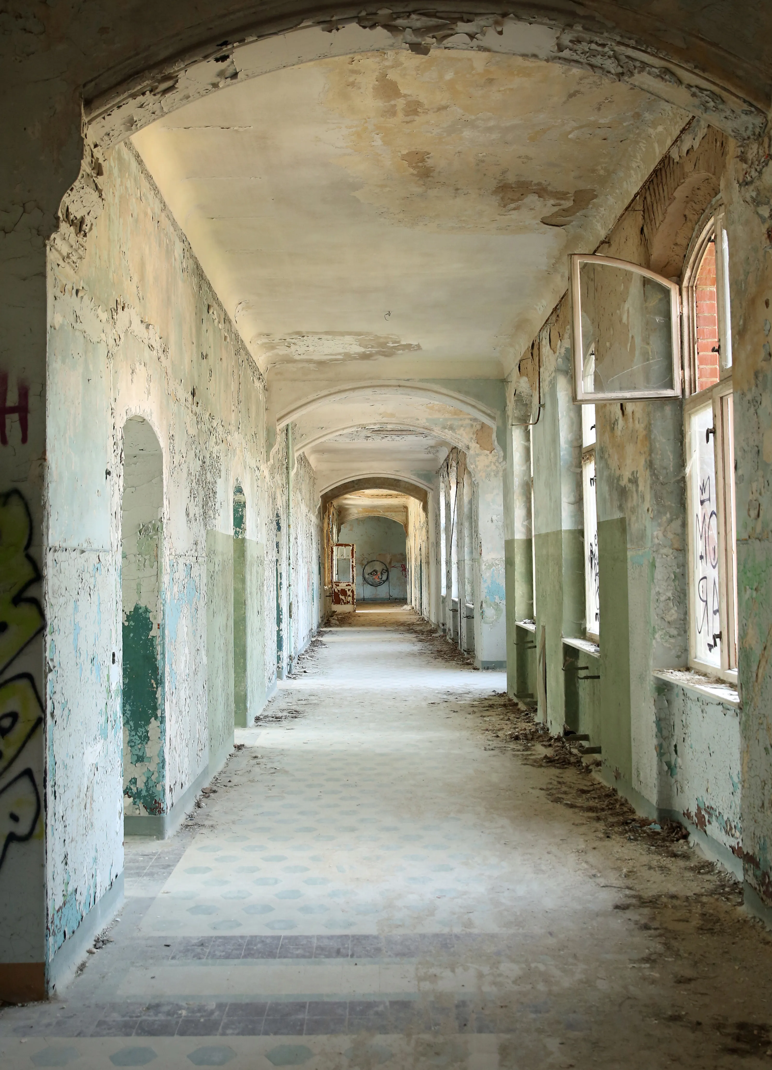 Inside Beelitz Heilstätten